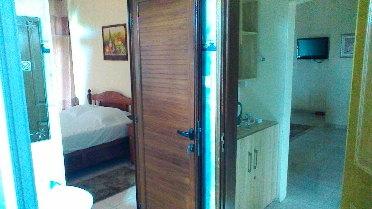 Luxor Residence Guesthouse Belle Mare Exterior foto